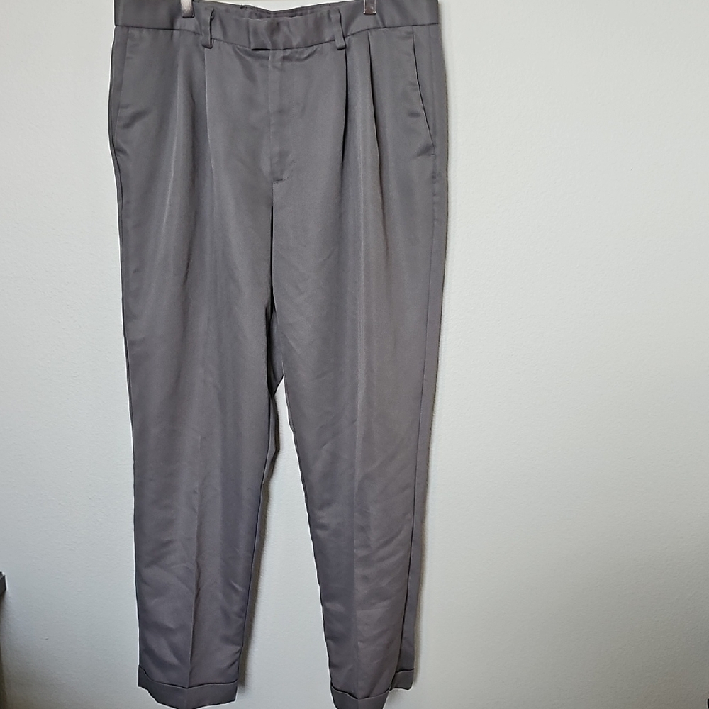 Dockers Recode Men's Gray Dress Pants With Cuffed Hem Waist 38